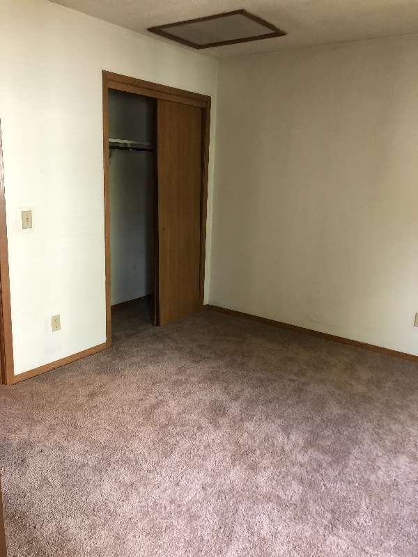 Building Photo - 2620 Westwinds Dr