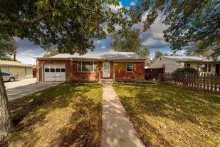 Building Photo - 1410 Hall Ave