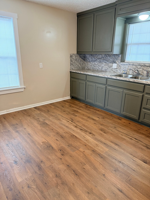 Building Photo - 414 W Ball St