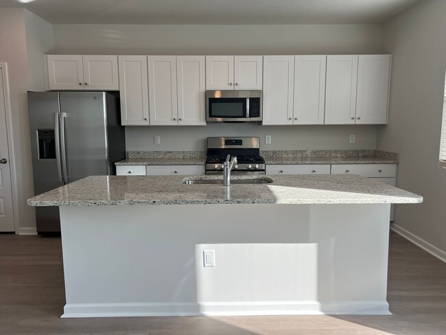 Building Photo - Surfside Beach - 3 bedroom / 2.5 Bathroom ...