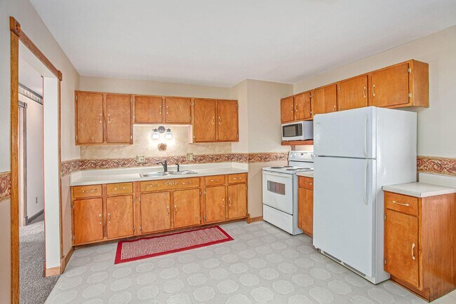 Building Photo - 308 Gilbertson Ave