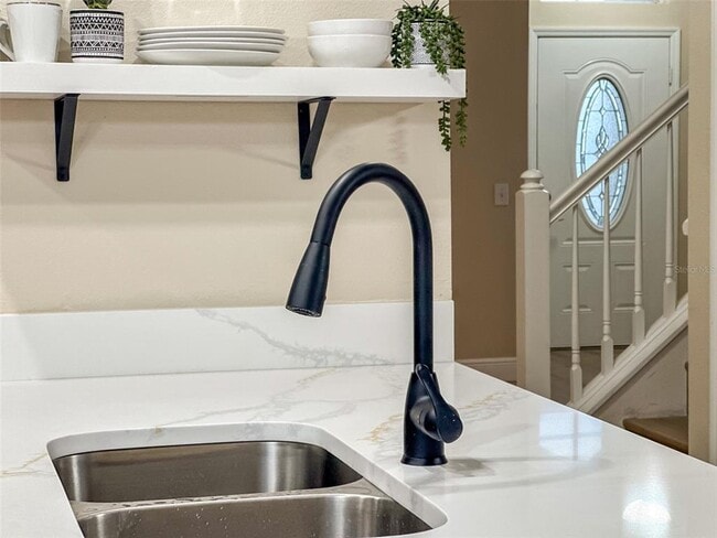 Building Photo - 6133 Lanshire Dr