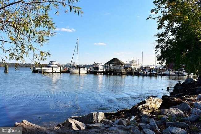 Building Photo - 568 N St Asaph St