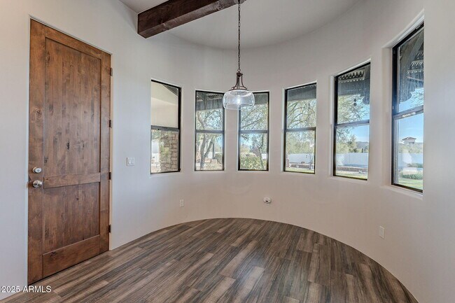 Building Photo - 7845 E Dynamite Blvd