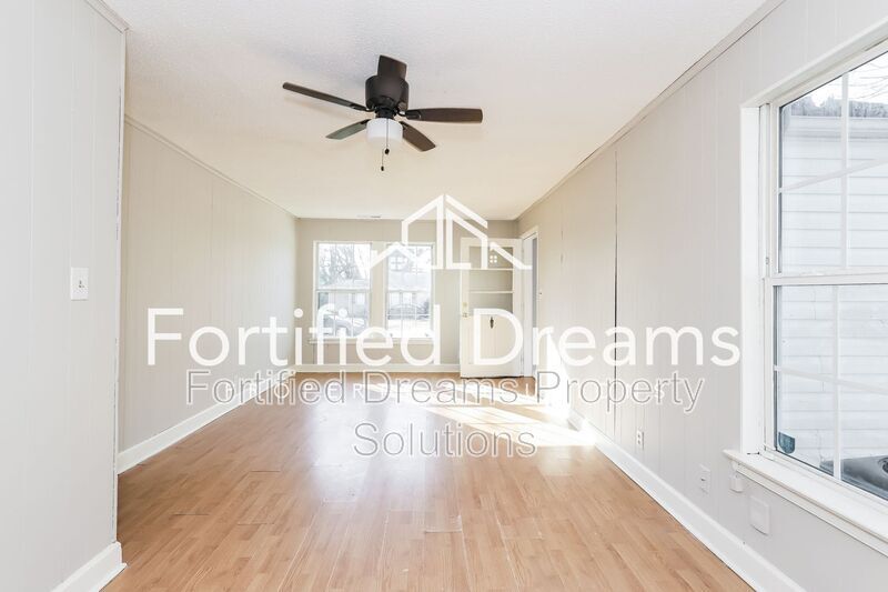 Building Photo - 3614 Yale Ave