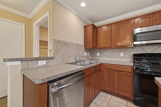 Building Photo - 9214 Arrowhead Trace Ln