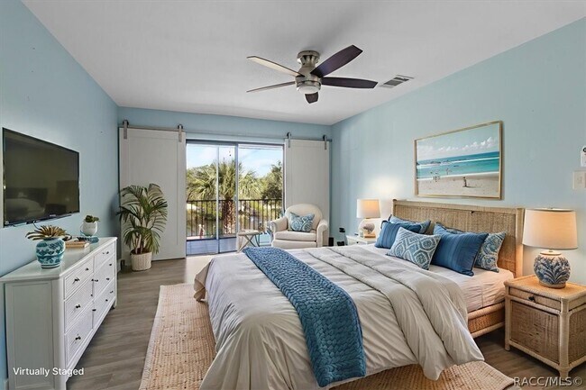 Building Photo - 11310 W Bayshore Dr