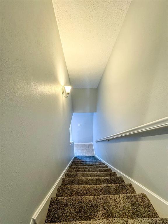 Building Photo - 1969 Country Village Blvd