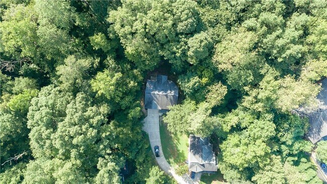 Building Photo - 5181 Heather Rd SE