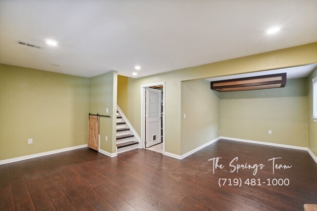 Building Photo - 874 Hoosier Dr