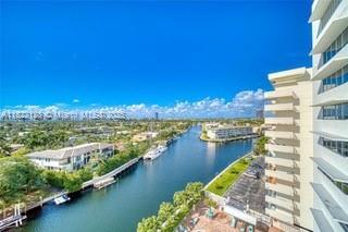 Building Photo - 401 Golden Isles Dr