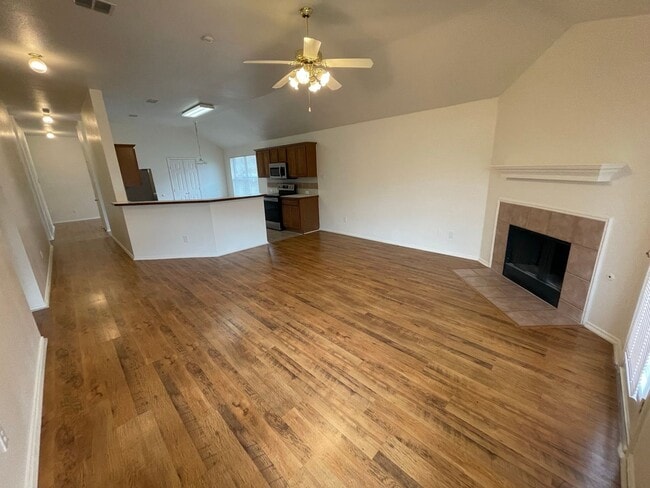 Building Photo - Nice Single Story Home in Eagle Mtn ISD with community pool