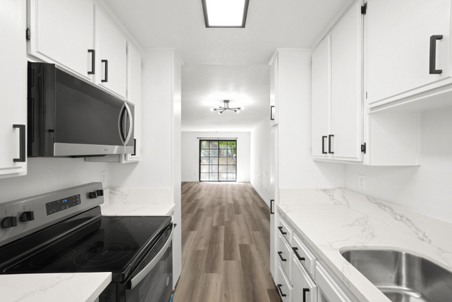 Building Photo - 5240 Whitsett Ave