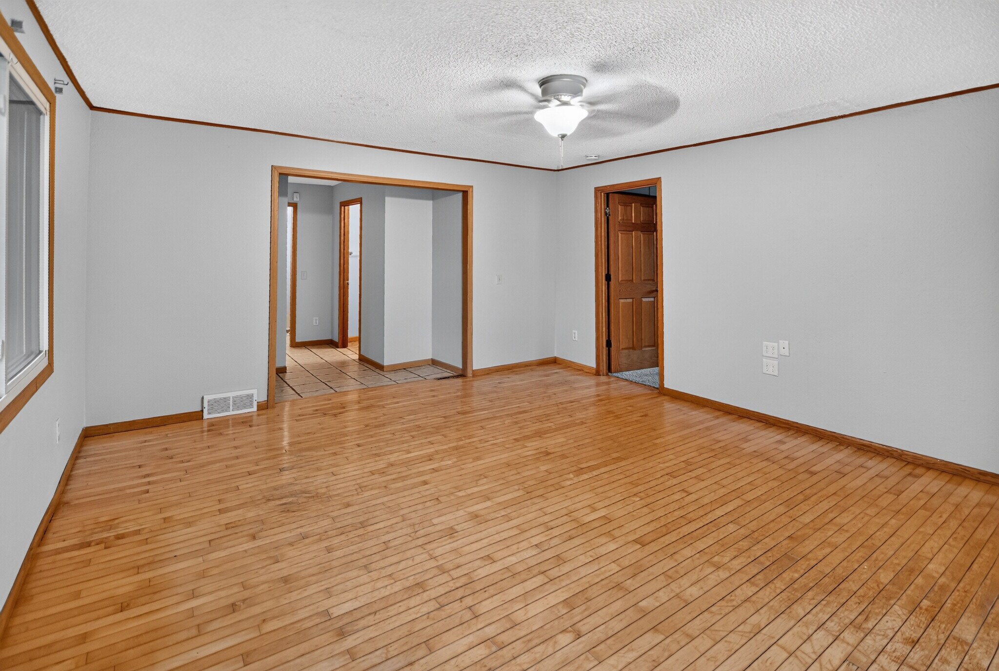 Building Photo - 202 Silver Road
