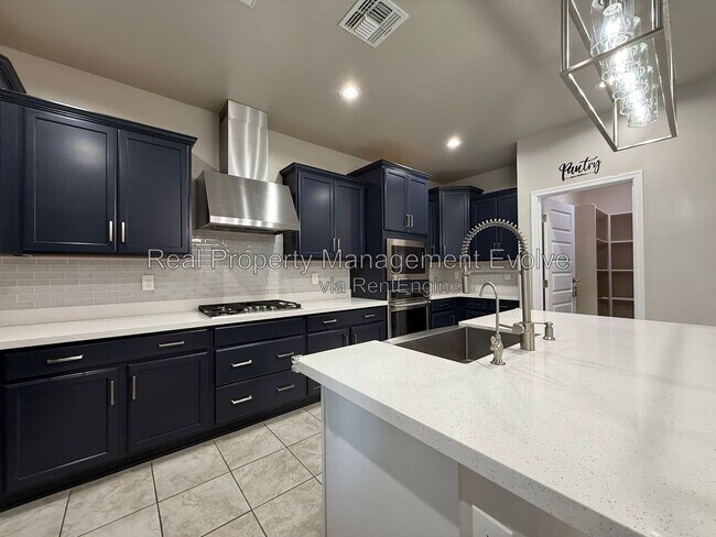 Building Photo - 5352 W Farmhand Dr