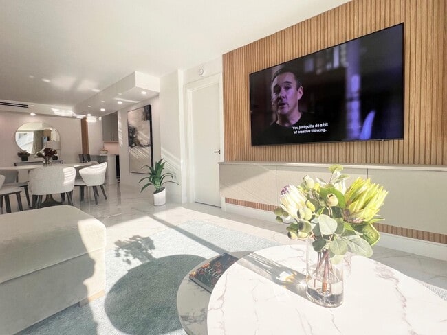 Building Photo - 3546 S Ocean Blvd