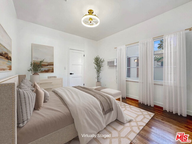 Building Photo - 5934 Willoughby Ave