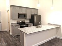 Building Photo - 12 White St