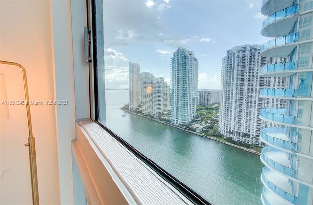 Building Photo - 300 S Biscayne Blvd