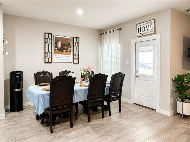 Building Photo - 1505 Hulen Park Trl