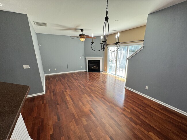 Building Photo - 119 Pine Walk Dr