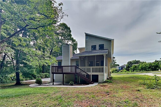 Building Photo - 3951 Kensington Dr