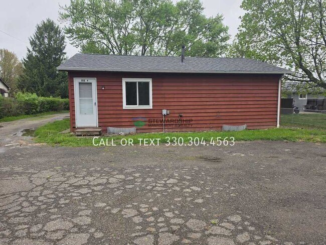 Building Photo - 519 Taff Cir