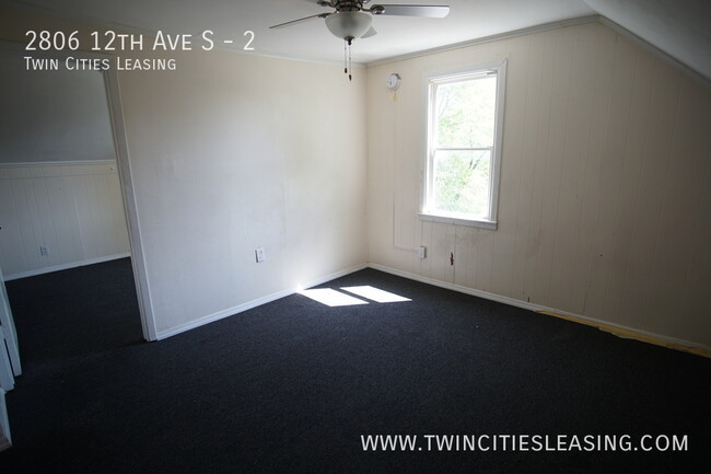 Building Photo - Rent includes Gas! Fully fenced in yard wi...