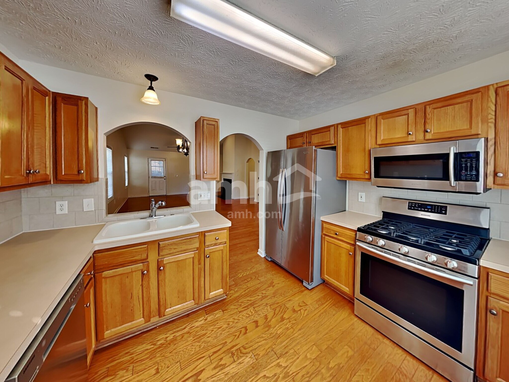 Building Photo - 406 Redwood Trail