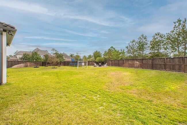 Building Photo - 7 Brittany Rose Pl