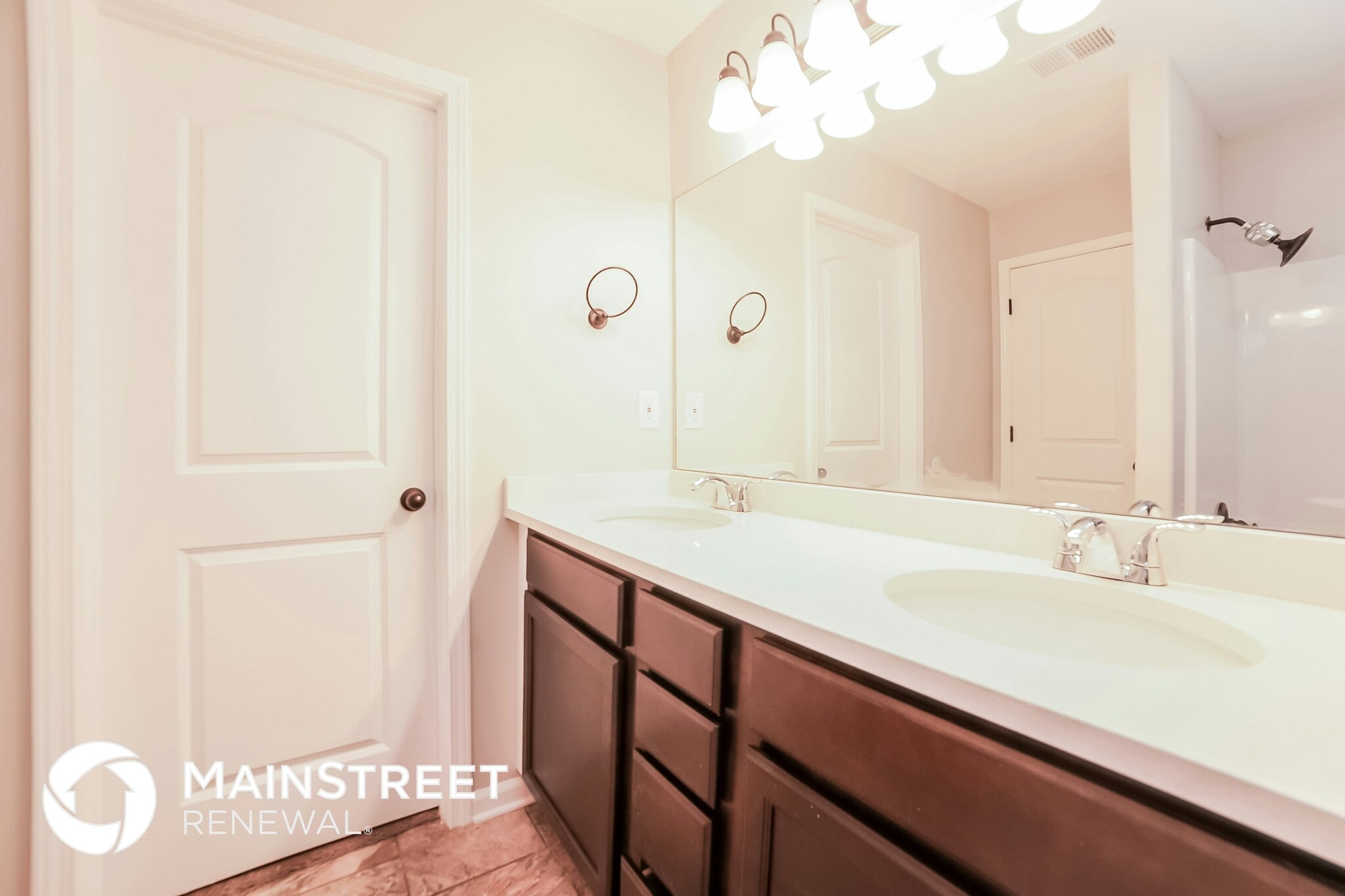 Building Photo - 4290 Carroll Dr