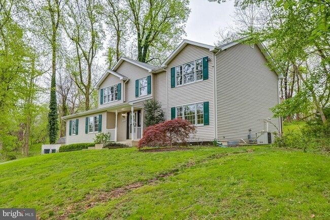 Building Photo - 4720 Ilchester Rd