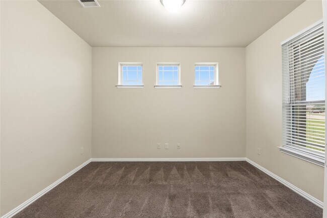 Building Photo - 4802 Taylor Drive