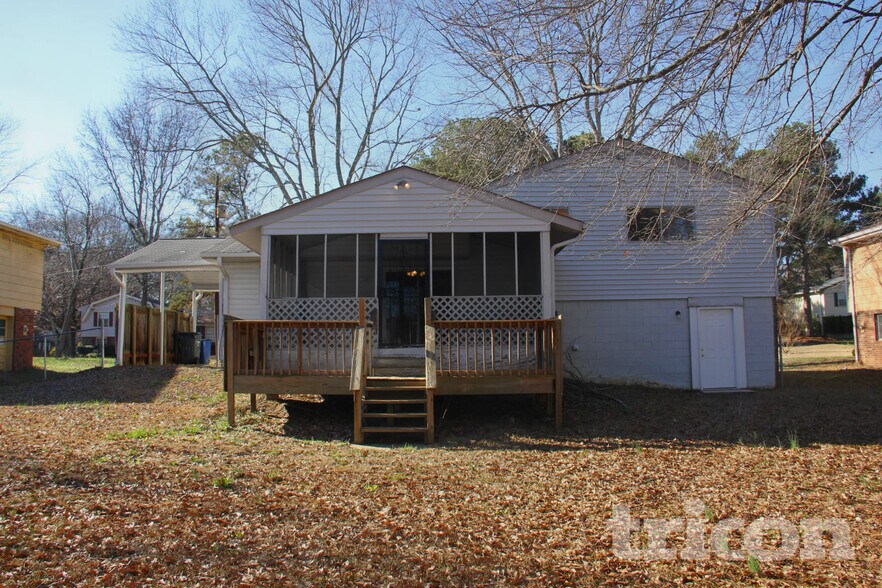 Building Photo - 5818 Northspring Dr