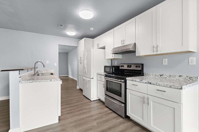 Building Photo - Single Family home in Chimney Hill