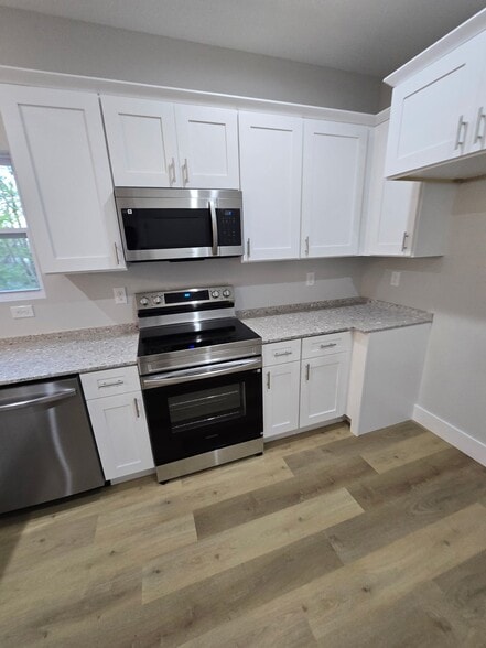 Building Photo - 5805 Talladega Dr