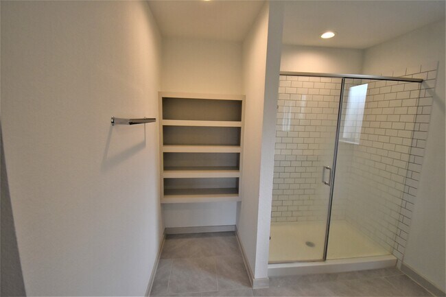 Building Photo - 4023 Yonkers Valley Ln