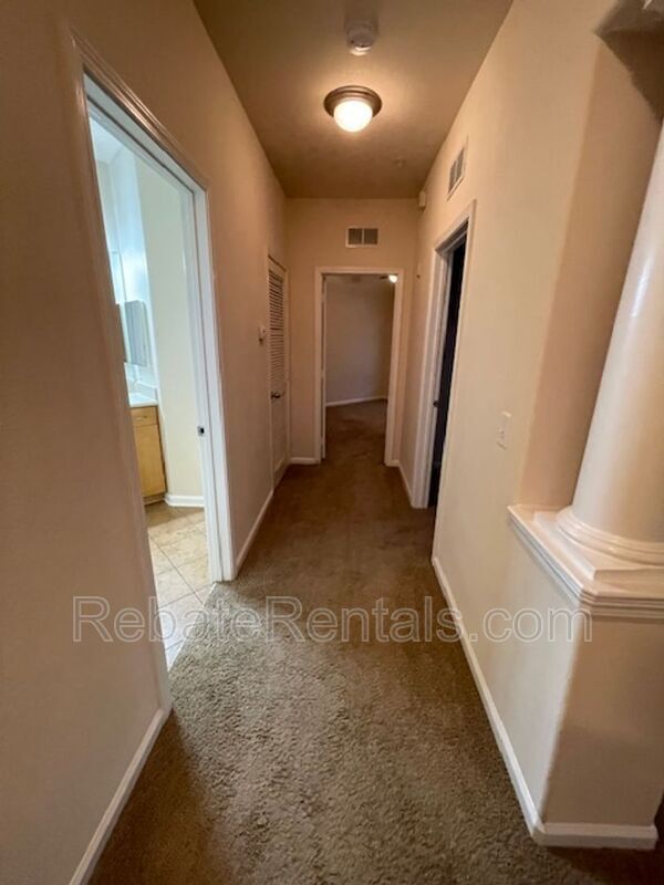 Building Photo - 8290 Gate Pkwy W