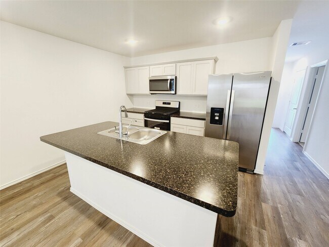 Building Photo - 6043 Canyon Dawn Dr