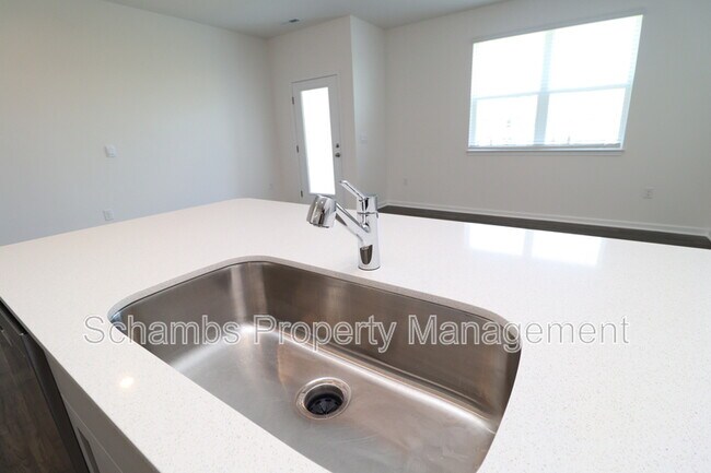Building Photo - 360 Freestall Dr