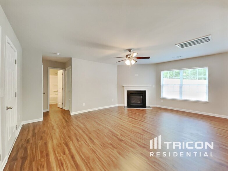 Building Photo - 1756 Pinnacle Oaks Dr