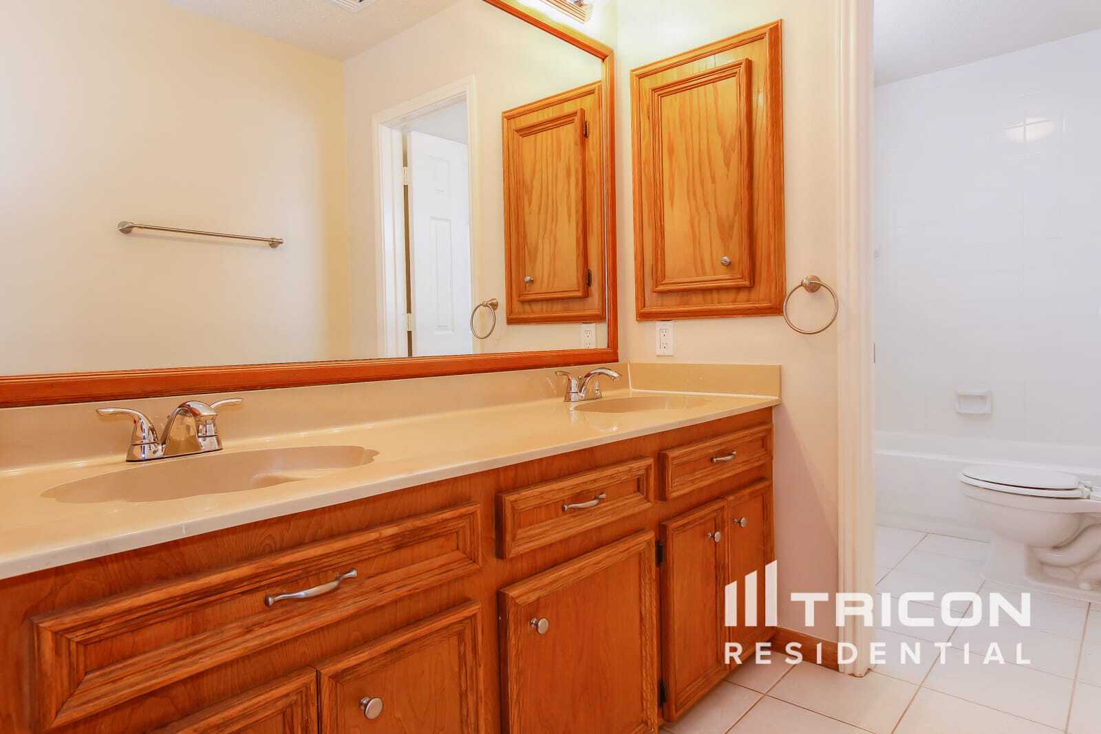 Building Photo - 12134 Quail Creek Dr