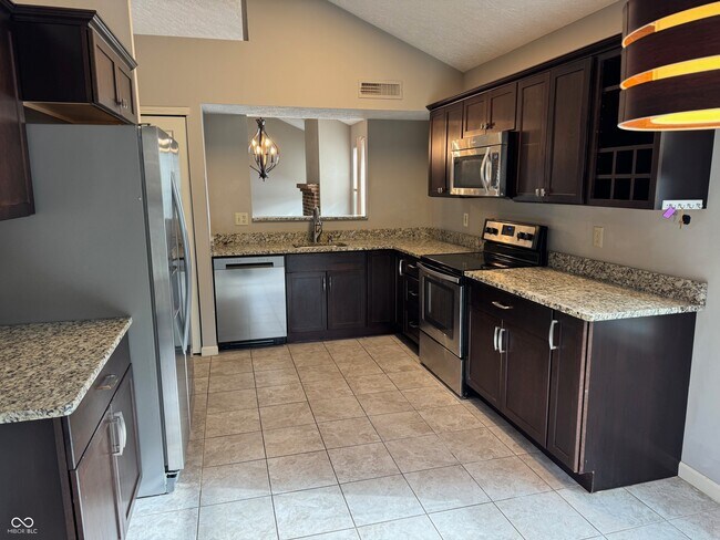 Building Photo - 6625 Sunloch Ct