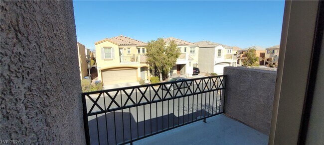 Building Photo - 9229 Millikan Ave