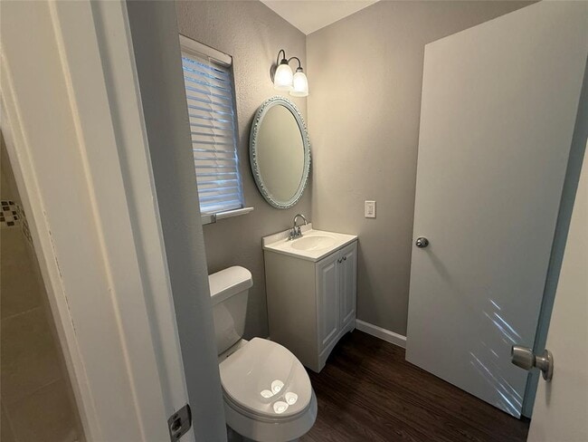 Building Photo - 5202 Provencial Dr