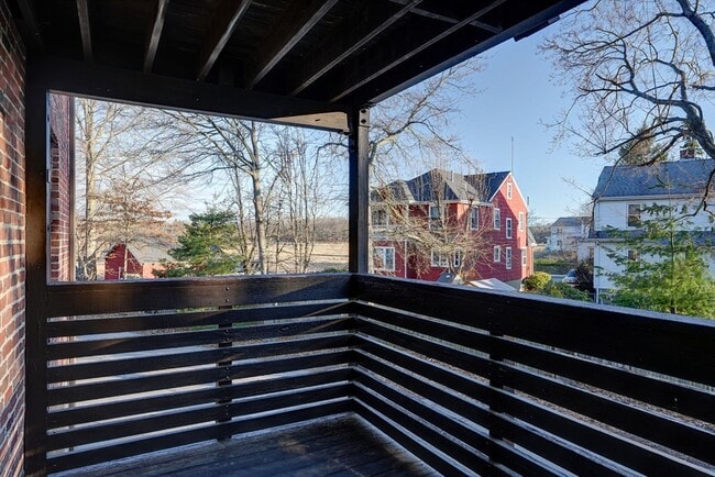 Building Photo - 23 Langley Cir