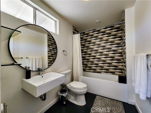 Building Photo - 2499 S Palm Canyon Dr
