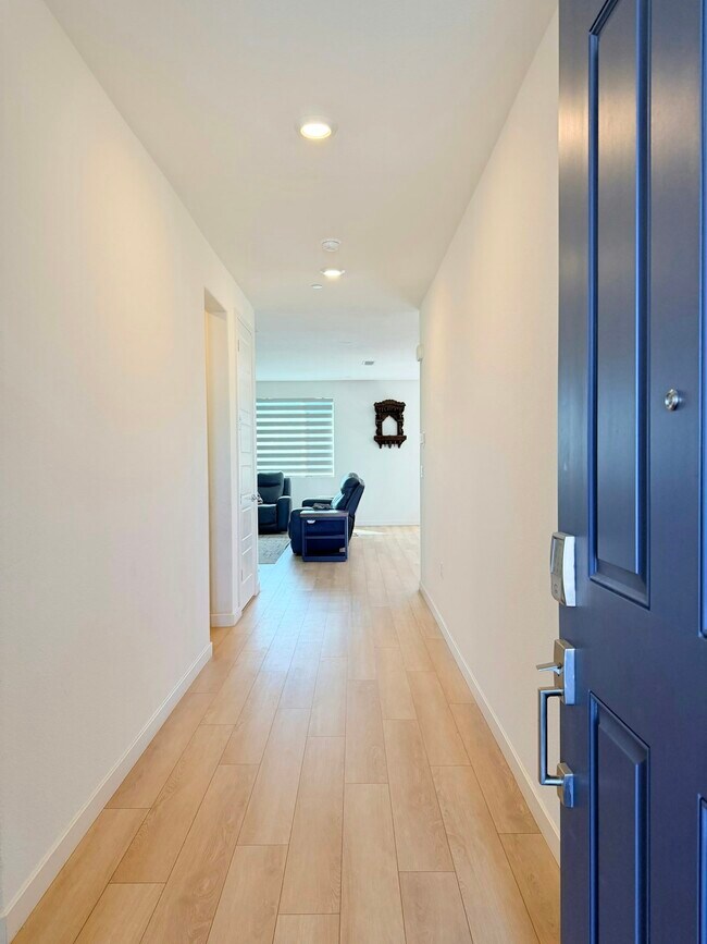 Building Photo - 5460 Spg Mountain Ln