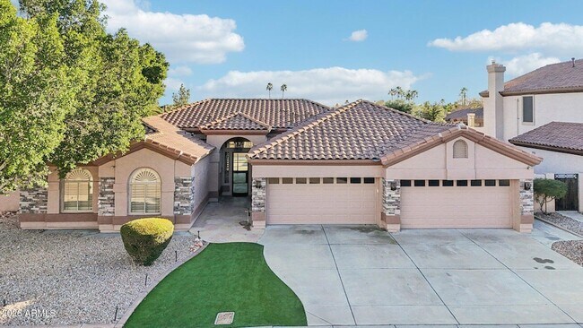 Building Photo - 6991 W Firebird Dr