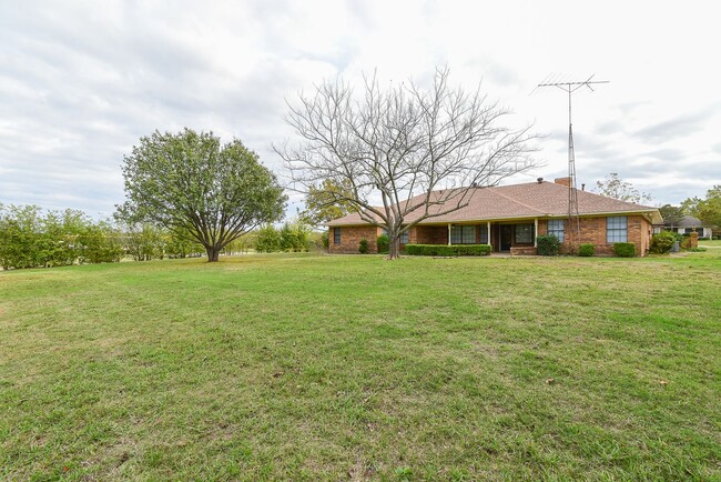 Building Photo - 3106 Bonham-House